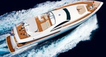 Motor-Yacht-Charter